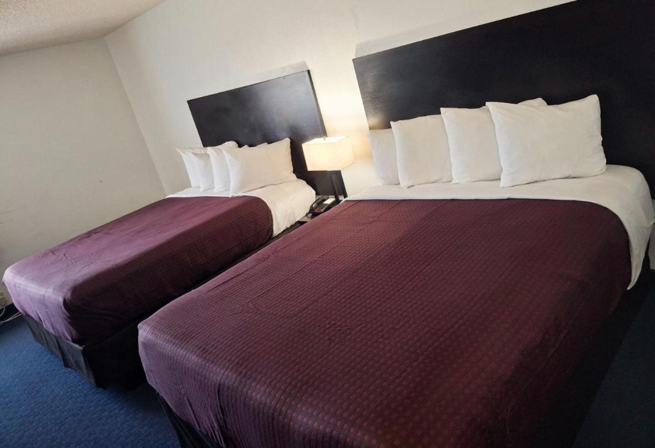 Fairbridge Inn & Suites Sunnyside Экстерьер фото