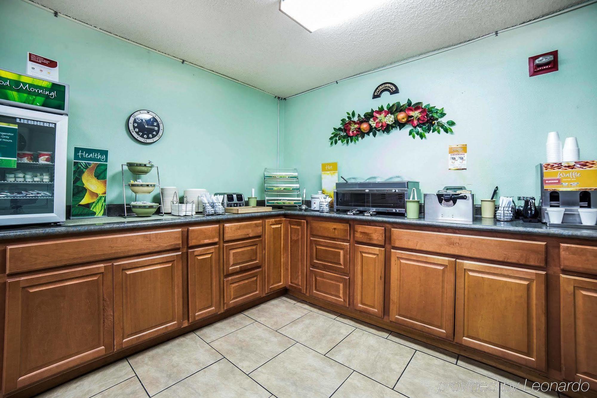 Fairbridge Inn & Suites Sunnyside Экстерьер фото